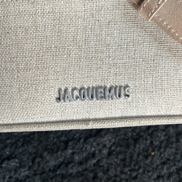 Jacquemus Women's Natural 'le Baneto' Shoulder Bag - Picture 9 of 11